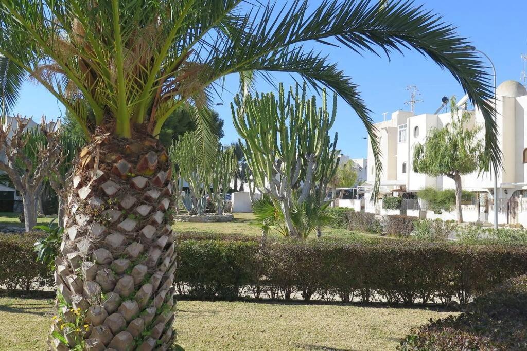 Bungalow In Moorse Stijl El Campello Exterior photo